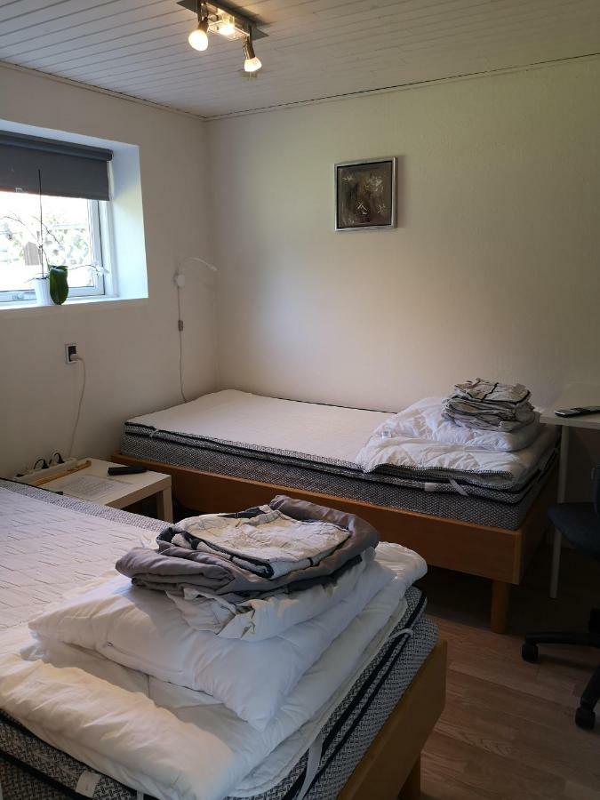 מונקבו Commuter Room For One Or Two People מראה חיצוני תמונה